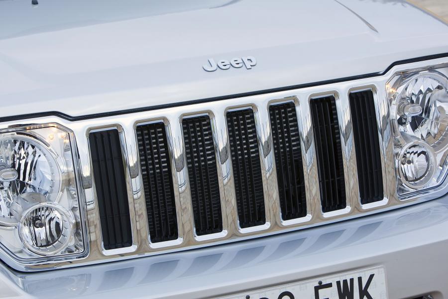  Jeep Cherokee 2008 года  (фото 106 из 161)